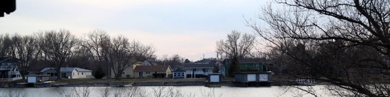 Iowa, Houses along river